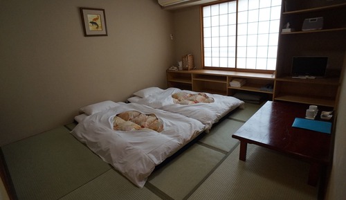Chambre Deluxe avec lits jumeaux, futon japonais