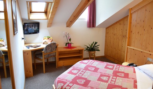 Chambre Classique Double ou avec lits jumeaux (Bucaneve)