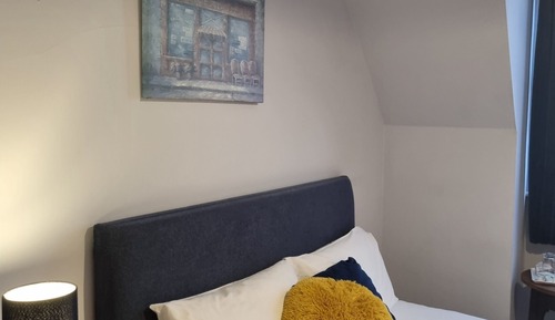 Chambre Simple, salle de bains privée (separate private shower )