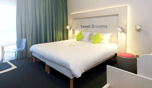 Chambre Standard, 2 lits une place