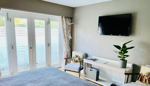 Appartement, salle de bains attenante, vue jardin (Room4 - Self contained)