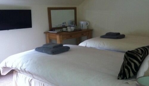 Chambre Double, salle de bains attenante