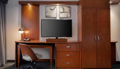 Chambre, 1 très grand lit (Mobility/Hearing Access, Roll-In Shwr)