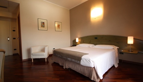 Chambre Standard Double ou avec lits jumeaux