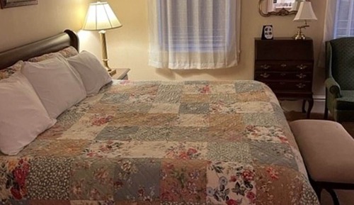 Chambre Junior, 1 très grand lit, non-fumeurs, salle de bains privée