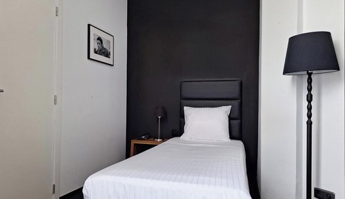 Chambre Économique, 1 chambre