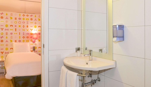 Chambre Double Standard, 1 lit double