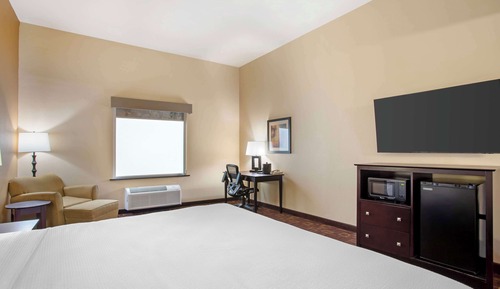 Chambre Standard, 1 très grand lit, accessible aux personnes à mobilité réduite (Walk-in Shower)