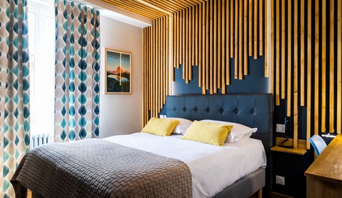 Chambre Double Standard (With Shower)