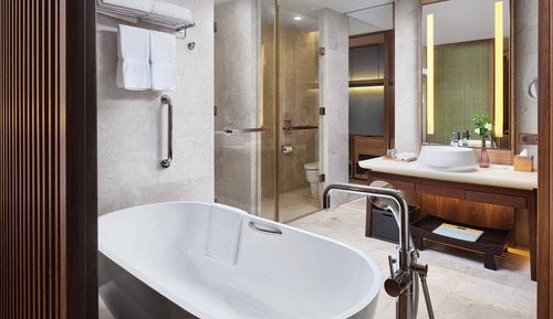 Chambre Premium, 1 très grand lit, fumeurs, vue mer