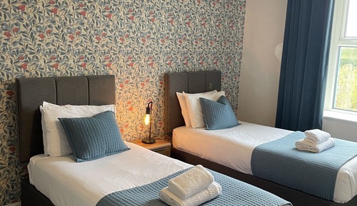 Chambre Standard avec lits jumeaux, salle de bains attenante