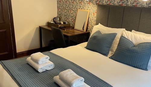 Chambre Double Standard, salle de bains attenante