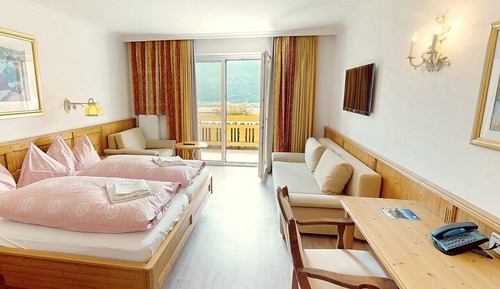 Chambre Double Deluxe, 1 grand lit, vue vallée (3 Persons)