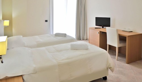 Chambre Standard Double ou avec lits jumeaux