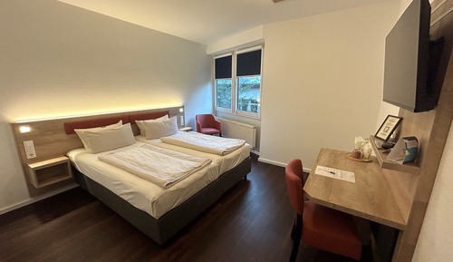 Chambre Double Standard, salle de bains privée, vue parc