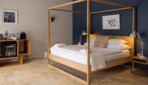 Chambre Luxe (Luxury Family Room - Pool 6)