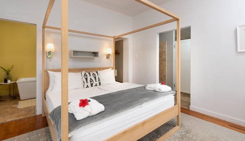 Chambre Luxe (Luxury Room - Garden 1)