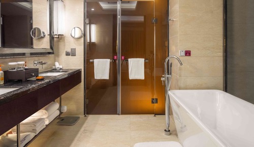 Suite, 1 chambre, accès salon affaires, vue fleuve