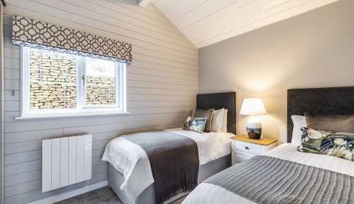 Cabane Deluxe, accessible aux personnes à mobilité réduite (Woodside lodge)