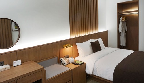 Chambre Double « Premier », 1 lit double, vue ville