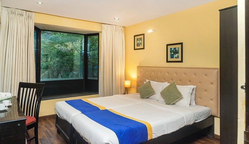 Chambre Standard, 1 lit double ou 2 lits jumeaux