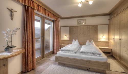 Chambre Double, vue montagne