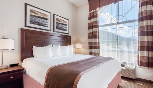 Suite, 1 très grand lit et 1 canapé-lit, non-fumeurs