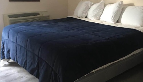 Suite, 1 très grand lit et 1 canapé-lit, non-fumeurs