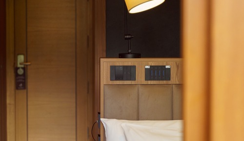 Chambre Double Deluxe, 1 très grand lit, non-fumeurs, bain à remous (Jacuzzi)