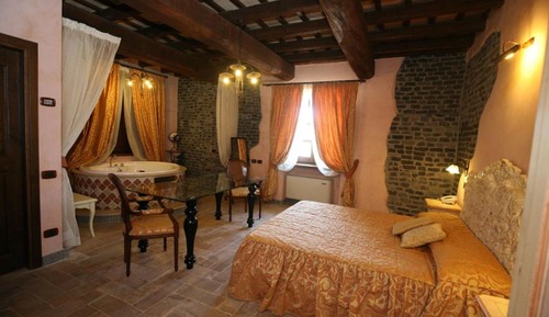 Suite Studio Exclusive