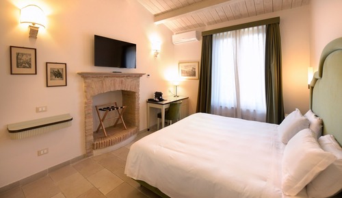 Chambre Classique, vue parc