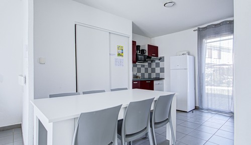 appartement 1 chambre + 1 coin nuit 6 personnes