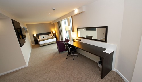 Chambre Premium, 1 très grand lit, vue ville