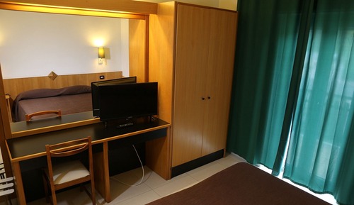 Chambre Standard Double ou avec lits jumeaux