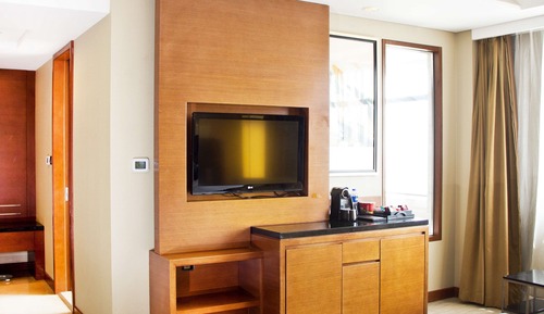 Chambre Exécutive, 1 très grand lit, accès salon affaires