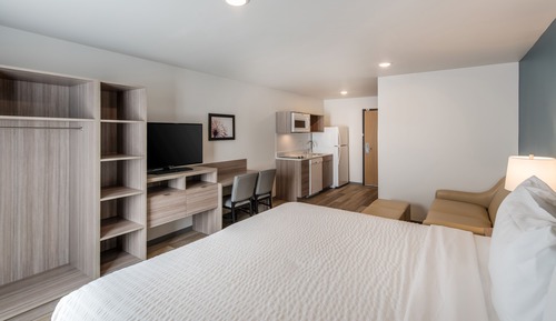 Chambre Standard, 1 très grand lit et 1 canapé-lit, non-fumeurs