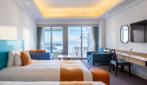 Chambre avec lits jumeaux, vue océan