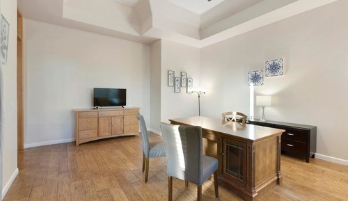 Maison (Multiple Bedrooms)
