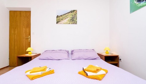 Chambre Double (Double Room with Balcony)