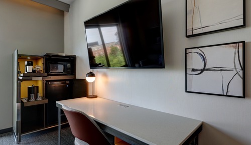 Chambre, 1 très grand lit