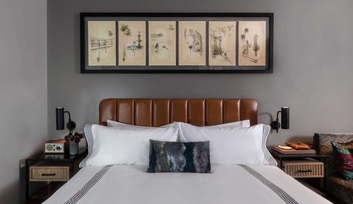 Chambre, 1 très grand lit