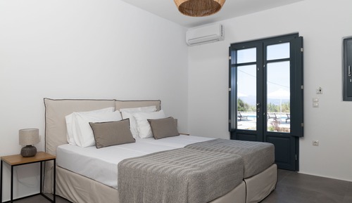 Premium 2 Bedroom House with sea view