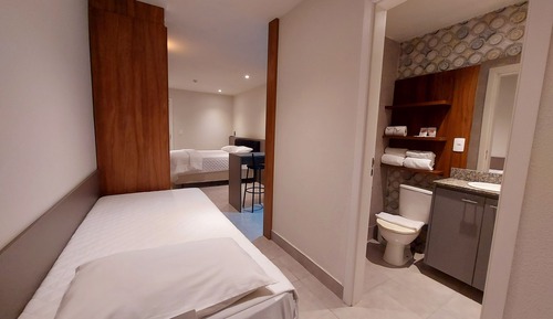 Chambre Triple Supérieure, vue piscine