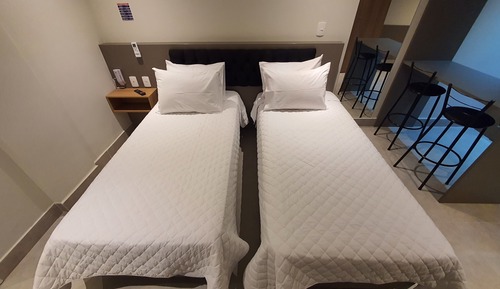 Chambre Double Supérieure, vue piscine