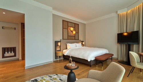 Suite, 1 très grand lit (Kneuterdijk View)