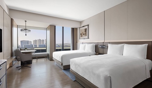 Chambre, 2 lits doubles, balcon, vue lac