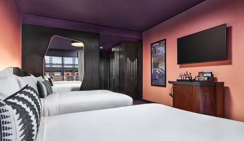 Chambre, 2 grands lits (Mile High)