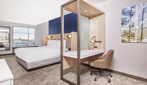 Suite, plusieurs lits (Mobility Accessible, Tub)