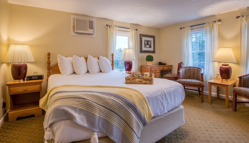 Chambre, 1 grand lit, vue lac
