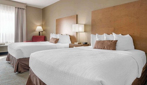 Chambre Standard, 2 grands lits, non-fumeurs, réfrigérateur et four à micro-ondes